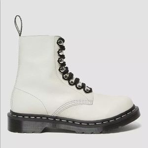 Dr. Martens 1460 Pascal Leather Boots Size 9